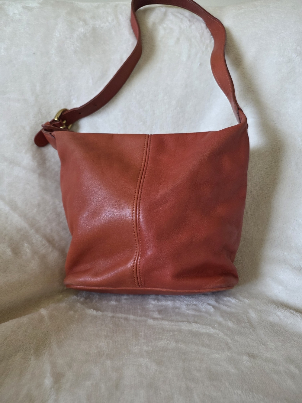 Vintage Coach Red Leather Bucket Bag - Picture 2 of 2